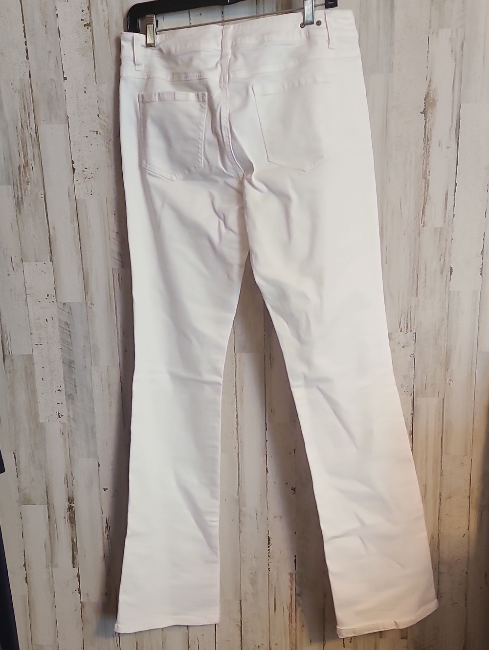 CAbi White Jeans with Branded Waist Label - Picture 4 of 5
